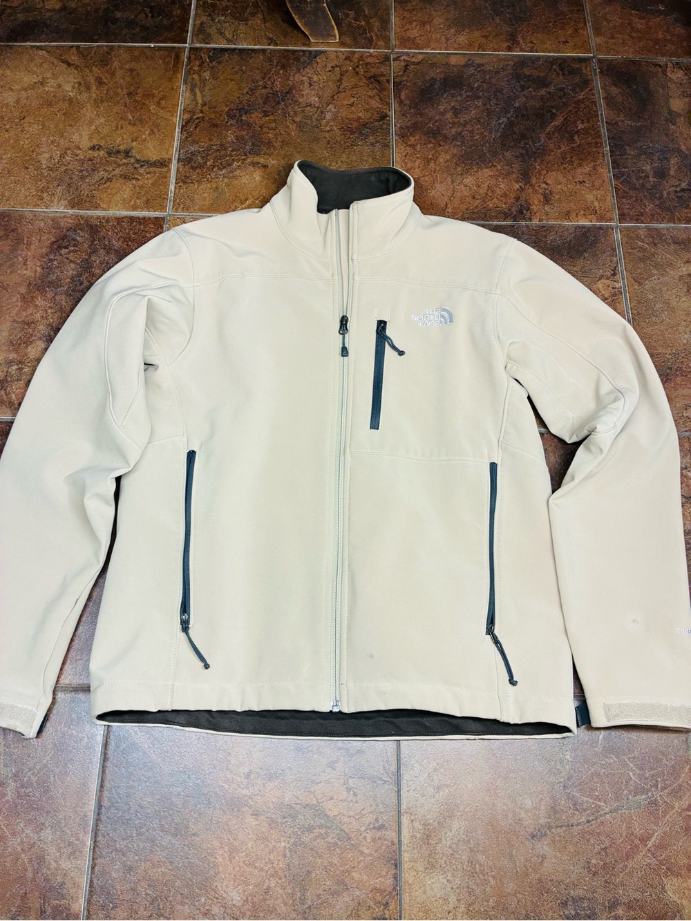 The North Face Men’s Softshell Jacket - Beige